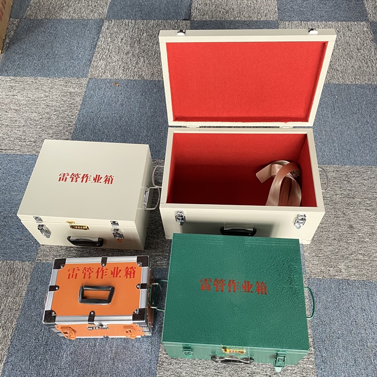 西乡爆破工程作业箱如何选择？玻璃钢与传统材质的全面对比